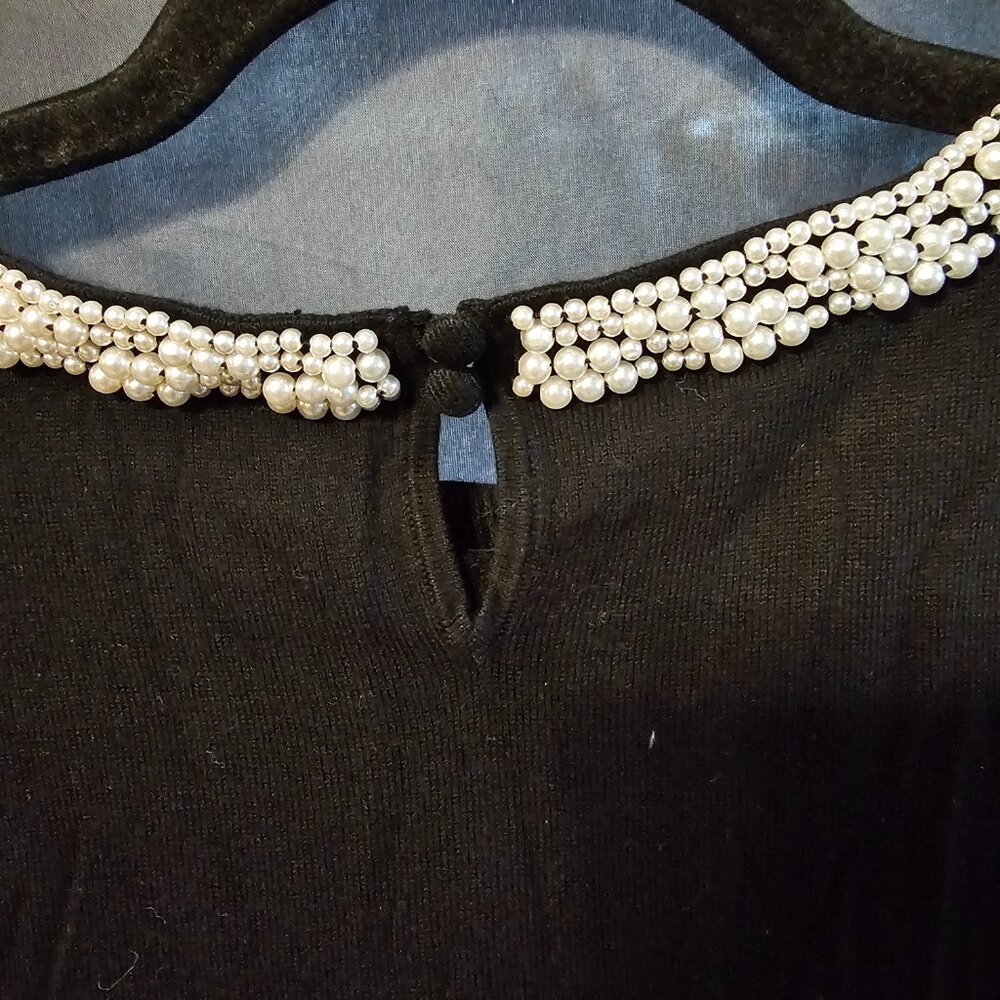 Talbots black sweater with faux pearl neckline. Size M - Picture 5 of 5